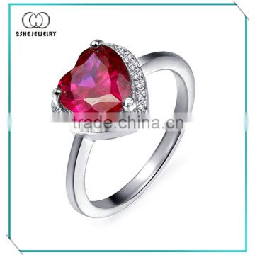 High Quality heart-shaped 925 silver ring with white stone