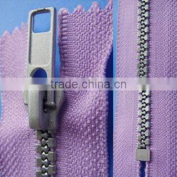 plastic zipper