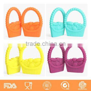 BPA Free Child Safty Chewalble Funny Silicone Rubber Gingerbread Man Baby Teether photo-4