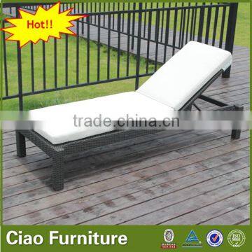 2016 Cheap Outdoor Rattan Furniture Beach Sun Lounger photo-3