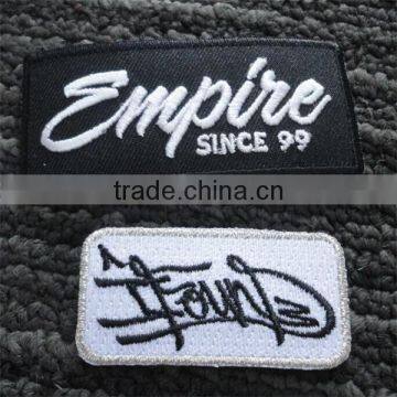 2017 custom high quality hand embroidery patch embroidery label for garments