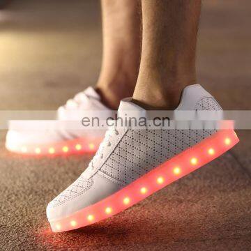 Wholesale Casual Couple Shoes OEM Low Minimum Quantity Luminous LED Sneakers photo-3