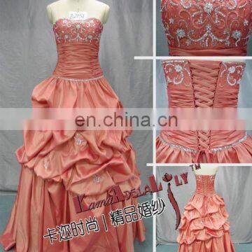 E2151 Classical sweetheart neckline floor-length ball gown