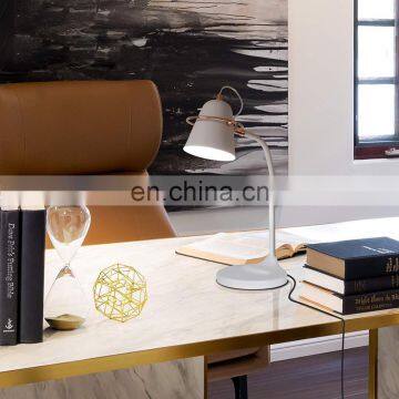 Самый продаваемый столярный светильник QI с беспроводной зарядкой, USB и LED, современный письменный светильник photo-5