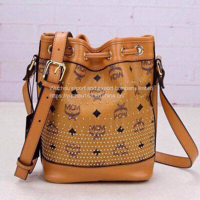 2021 Fan You Parker Lady One-shoulder Cross-body Bag Chain Bag photo-3