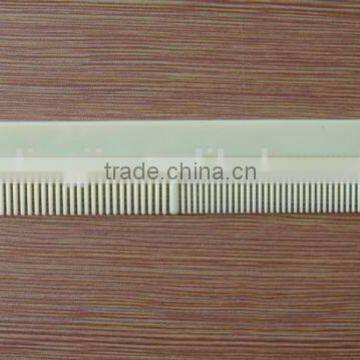 OEM PP Material High Quality White Beige Hotel Comb /advertise customized printed hotel towels