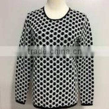 OEM service knit wear blacke and white women argyle crochet pattern pullover sweater