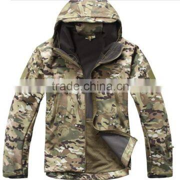 Uniseason camouflage cheap softshell jacket
