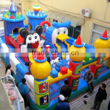 Outdoor Donald Duck cheap inflatable bouncers castle for sale