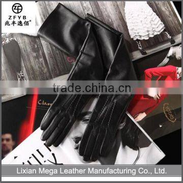 2016 hot selling Women Leather Gloves With Fashion Design