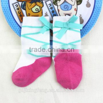 Wholesale long lovely baby socks with beautiful bowknot made of cotton soft and breathable