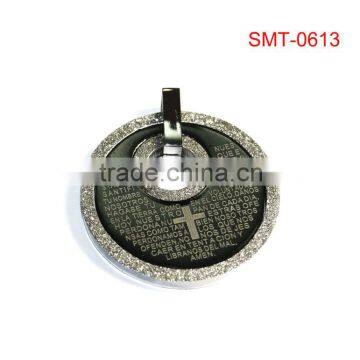 2013 Wholesale titanium steel round pendant with bible and cross