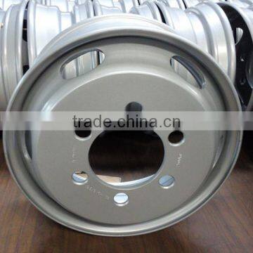 China Tubeless 19.5 inch Steel Truck Tubeless Wheel