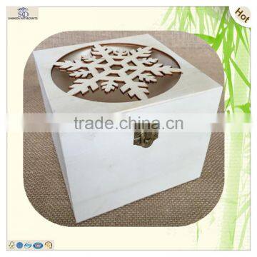 Antique Laser Engraved Pattern Wooden Cash Storage Box photo-3