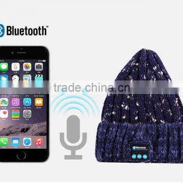Fasion Style Bluetooth Knitted Hat Smart Wireless Bluetooth Winter Hat Plus Thick Velvet Winter Bluetooth Winter Lady Hat