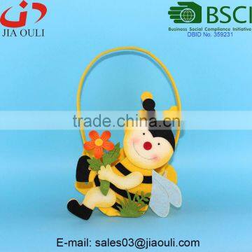 BSCI Audit factory non-woven felt bee shape basket, Easter decoration basket