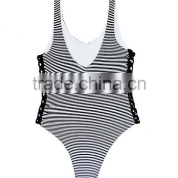 Ladies Black and White Stripe and Side Braid One-piece Swimwear photo-4