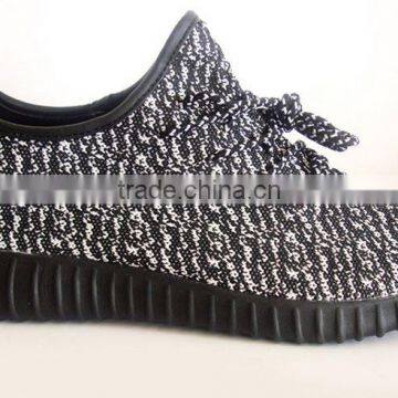 Exotic Black and White Color Running Shoes Men With EVA Outsole