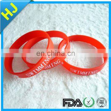 New product two color silicone bracelet made in China