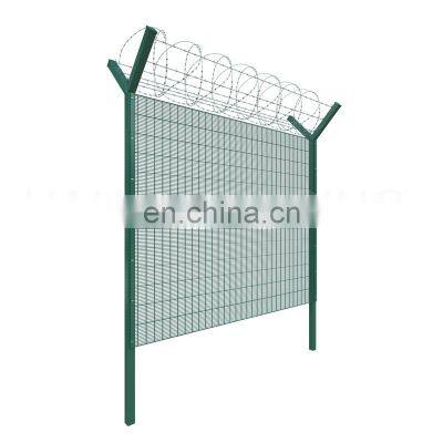 Factory Sale Decorative Welded Wire Mesh Fence photo-2