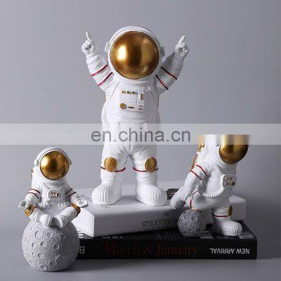 Nordic creative astronaut astronaut small ornaments resin decoration