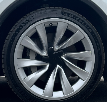 20-inch Silver OEM Tesla Model Y Wheel Hub Ring Set (4 Pcs) - Genuine Replacement for Juniper Edition photo-2