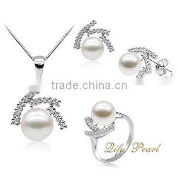 2013 Fashional 925 Sterling Silver Set with Fresh Water Pearl and CZ