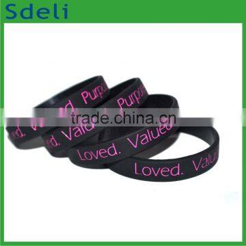 2016 hot debossed ink filled custom silicone bracelet for women