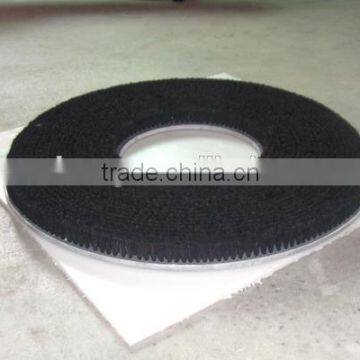 Disc brush for floor scrubber