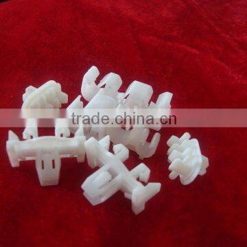 auto plastic fitting pipe clamp