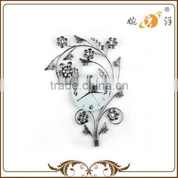 Hot Selling Concise Beautiful Silvery White Fancy Wall Clocks