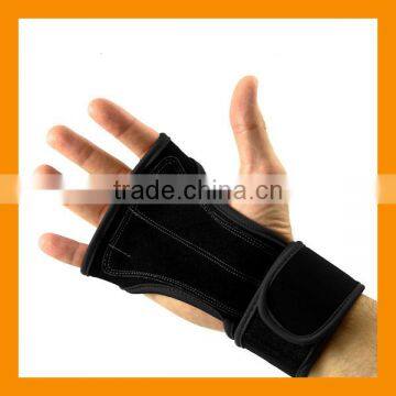 Neoprene Weight Lifting Callus Guard Glove With Wrist Support For WOD Body Building Bar and Ring Training