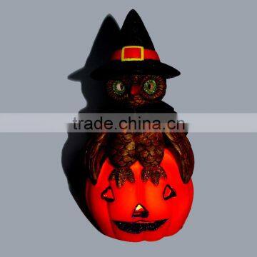 2015 halloween decoration Owl sitting on LED pumpkin for Halloween