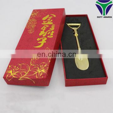 High quality hot selling gold plated zinc alloy metal shovel