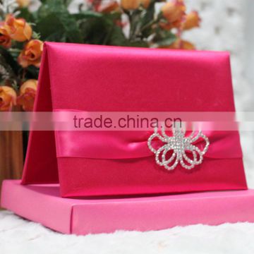 New Item 2015 Luxury Custom Individual Silk Invitation Cards with Buckle