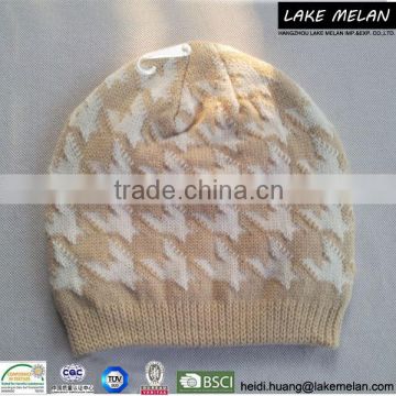 100% Acrylic Knitted Beanie Hat With Swallow Gird Pattern