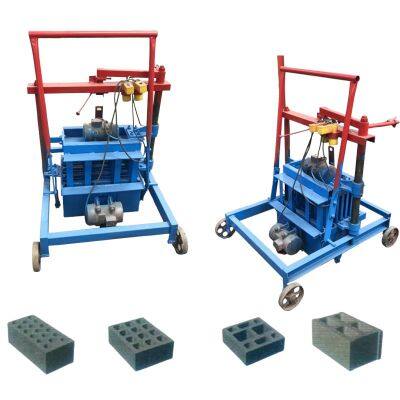 Máquina para fazer blocos de concreto e tijolos ocos de cimento com molde de tijolo 2 - 45. Máquina para pavimentação com cimento oco. Moldes para blocos photo-2