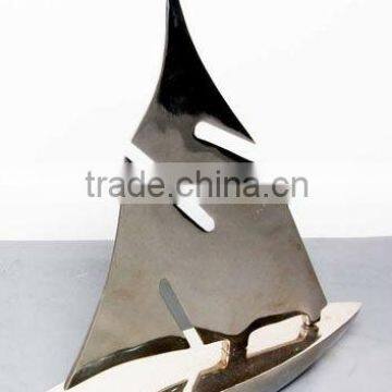 Cast Aluminum Decorative Sail Boat / Table top for Home/ Hotel/ Restaurant/ Wedding/ Party/Office Decoration