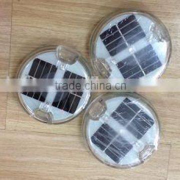 Embedded solar road stud