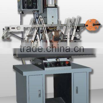 Automatic heat transfer label press machine