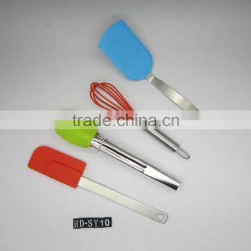 Baking tool set with spatula,tong, egg whisk, turner