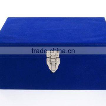 Blue valentine leather gift box with handle