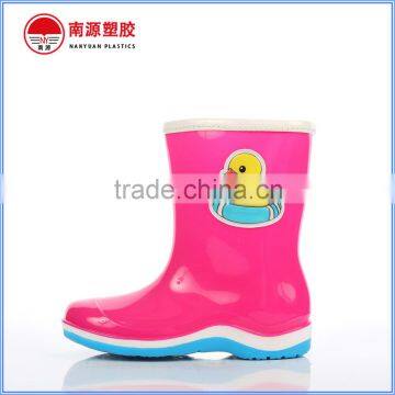 Children rain boots with optional LED light