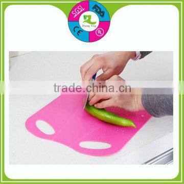 Food grade collapsable chopping board