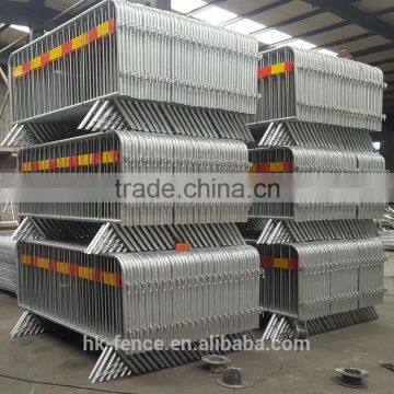 Portable traffic safety steel barriers with reflective stripe,road temporary pedestrian barricade(true factory flow process)