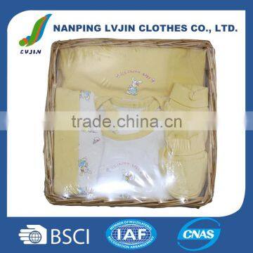 100% Cotton Five Pieces Sets of Baby Clothing Sets Gift Box For Newborn photo-2