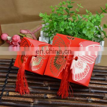 Hot sale food-grade wedding favor candy gift box with tassels