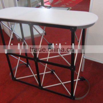 Delicate Aluminum Pop Up Counter