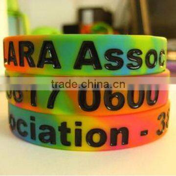 2014 new design debossed customize wristband for promotion