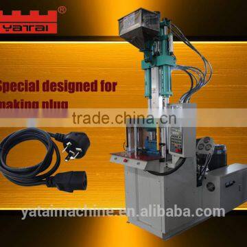 Plug Plastic injection molding machine